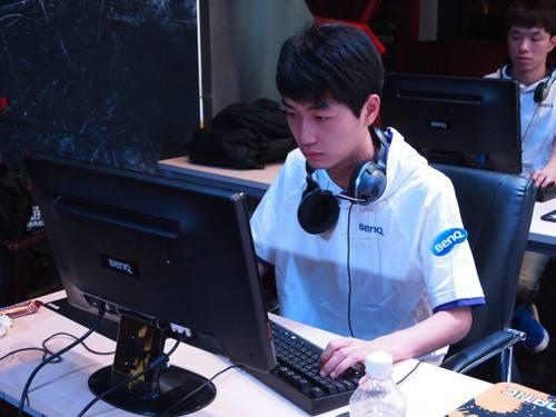 LOL選手獎金榜大揭秘：Faker穩(wěn)居榜首阿水排第三！