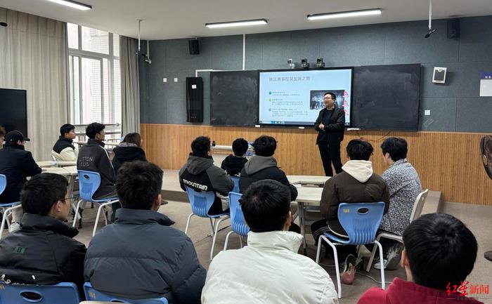 四川一高校電競專業(yè)：開設兩年多招生60余人