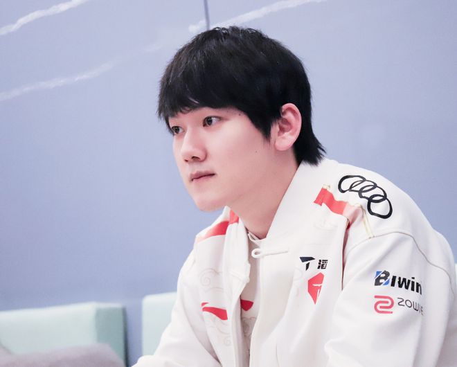 小紅書女生點評LPL選手顏值JKL只是還行沒有一個是正面評價