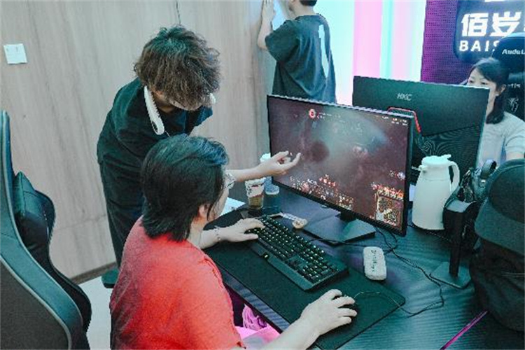 成都青羊：活到老、學到老65歲+老人充滿朝氣與活力(圖3)